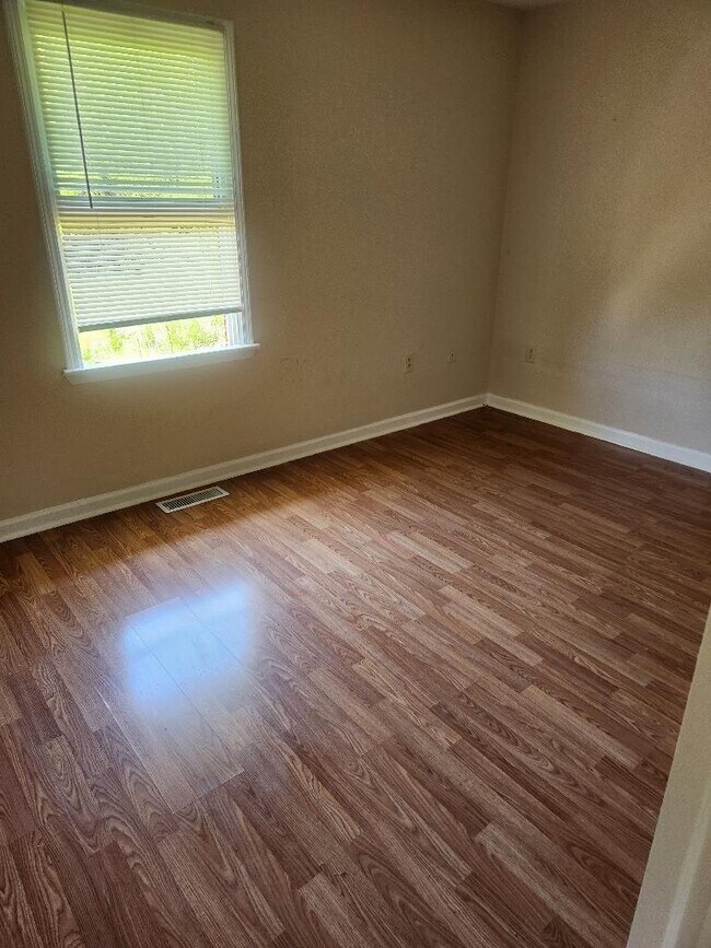 Photo - 31313 Amherst Cir
