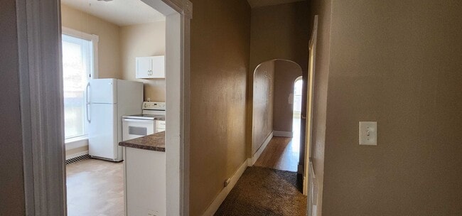 517-519 Ave G Unit 517 Lower