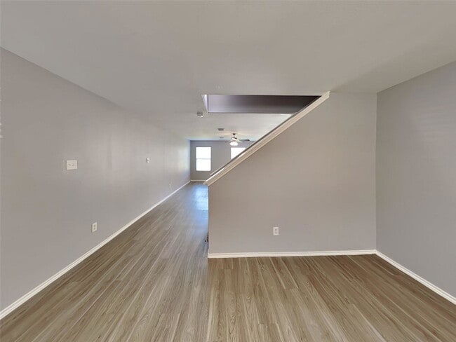 Photo - 2203 Shady Birch Dr