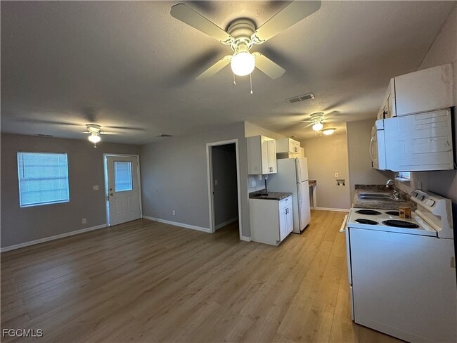 Photo - 4717 Douglas Ln