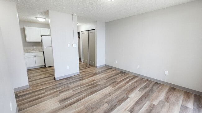 Maverick Apartments