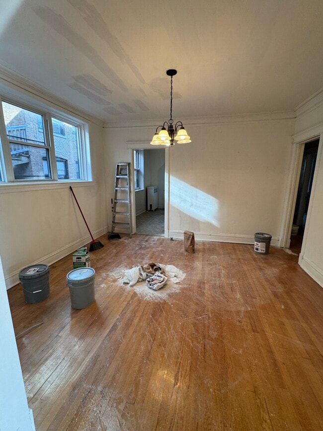 Photo - 3619 N Pine Grove Ave Unidad 2W