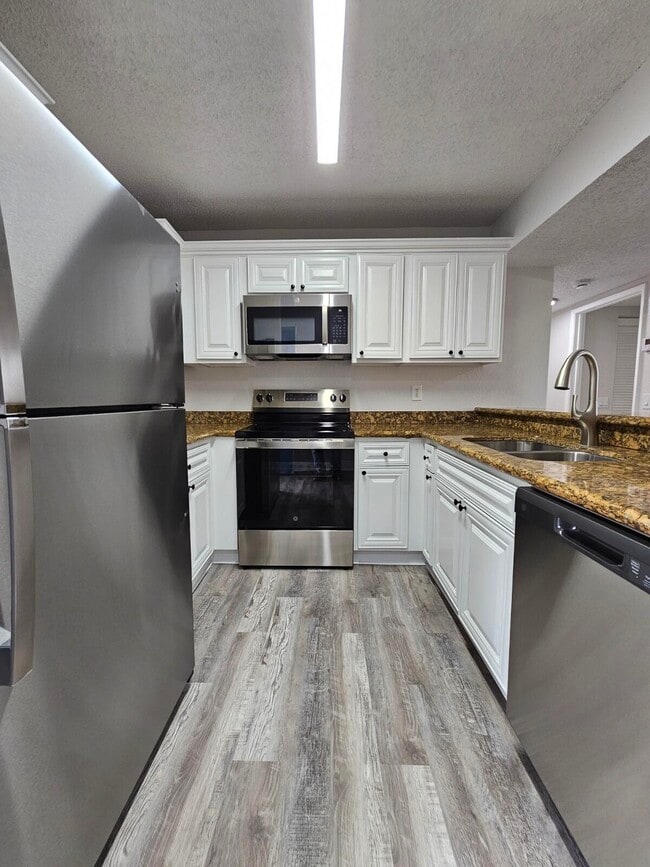 Photo - 1500 Windorah Way Unidad F