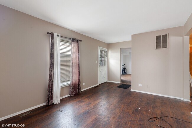 Photo - 16713 Highview Ave