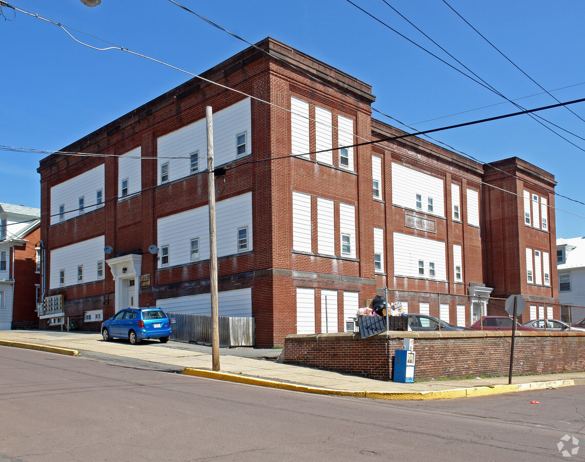 Beck Apartments - Beck Apartments