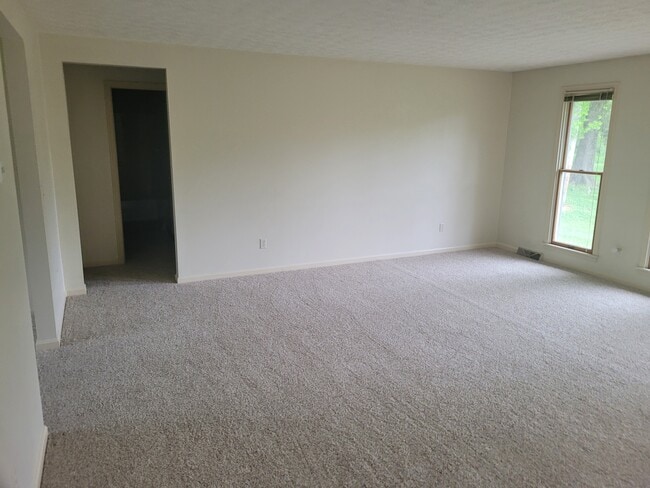 Photo - 7978 US Highway 27 N Unit #1
