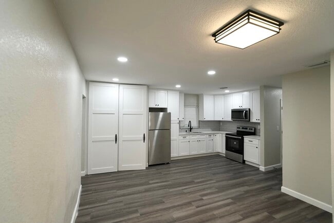 Photo - 885 Ruby Ave