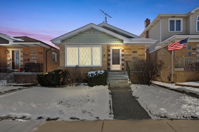 Building Photo - 6511 W 63rd Pl