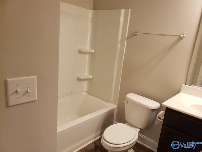 Photo - 300 Addison Ct