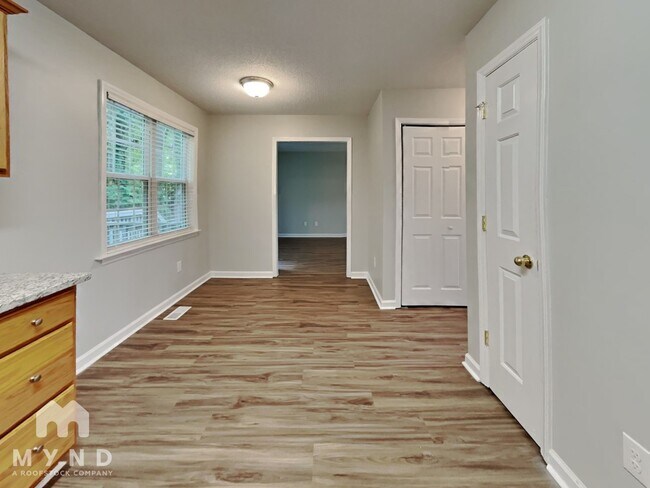 Photo - 6812 Stevens Oaks Dr