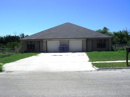 Photo - 305 Janelle Dr