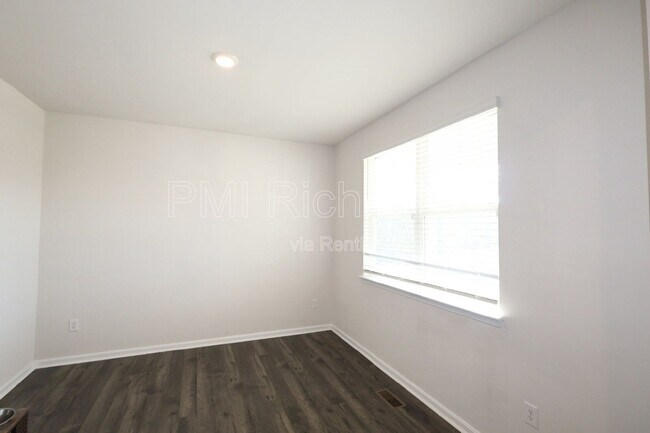 Photo - 7001 Batten Ct