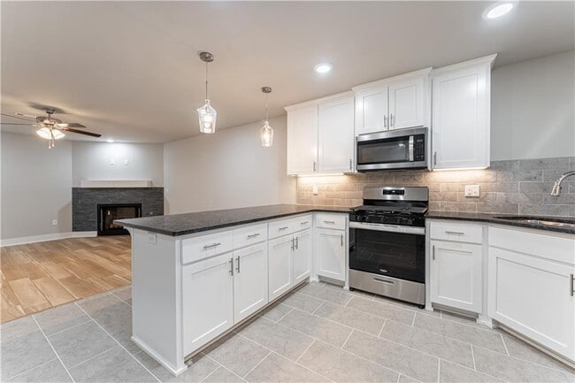 Photo - 503 W Arkansas St