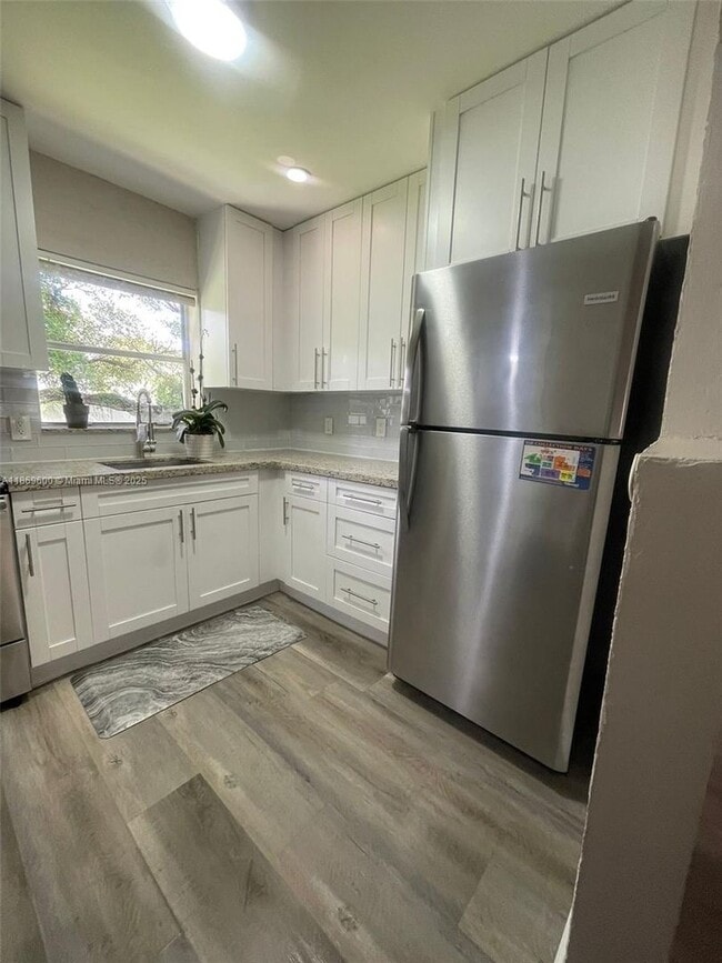 Photo - 2111 Adams St