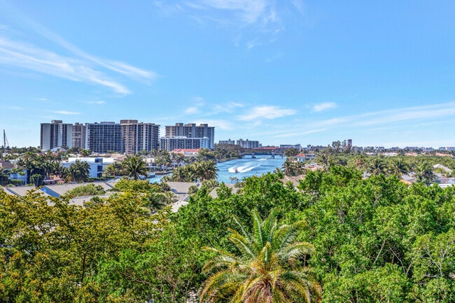 Photo - 859 Jeffery St Unit 7030