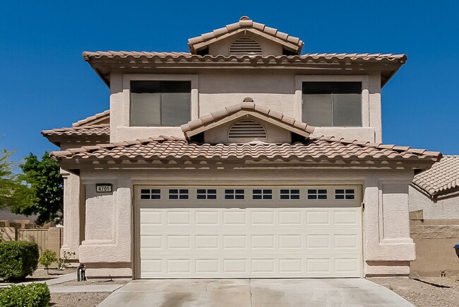 Building Photo - 4701 Cliff Breeze Dr Rental