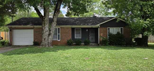 Building Photo - Charming Home Right off Winchester Rd