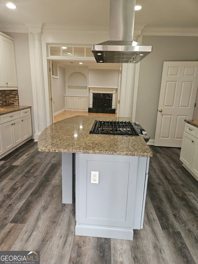 Photo - 660 Forest Hills Dr Unit LOWER LEVEL