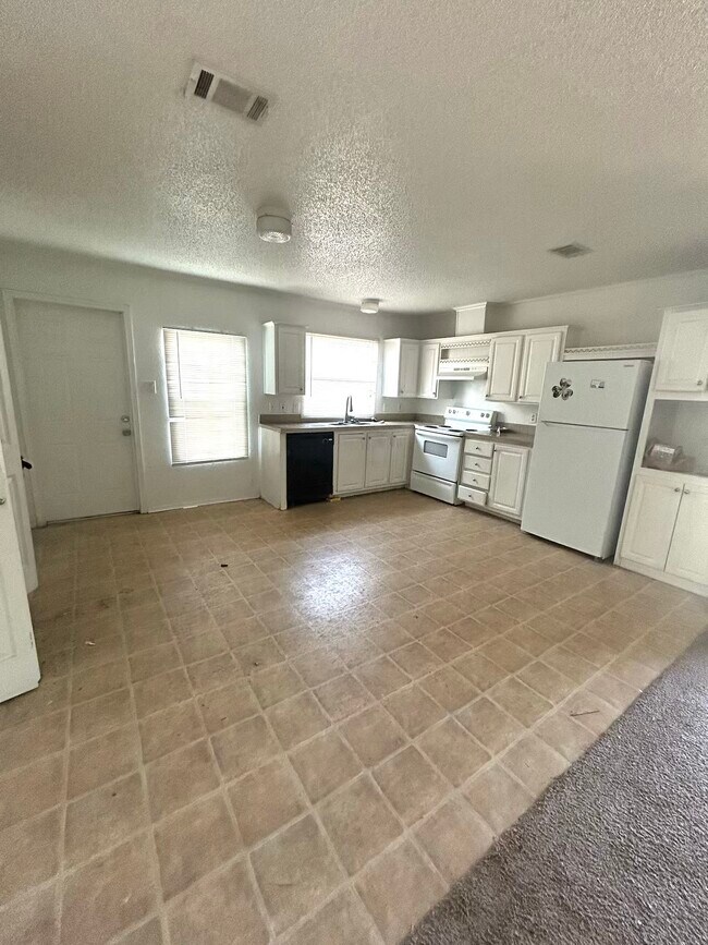 Photo - 11810 Greenglen Dr