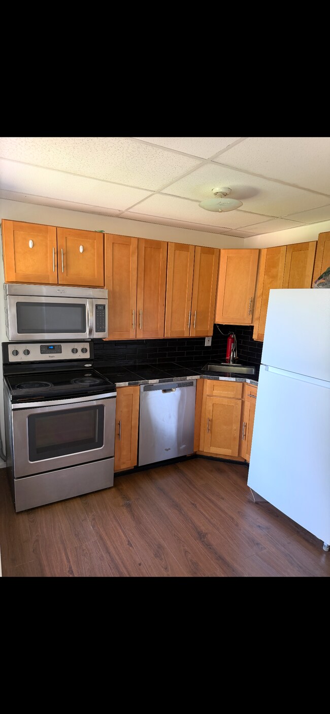828 2nd St Unidad 3rd floor