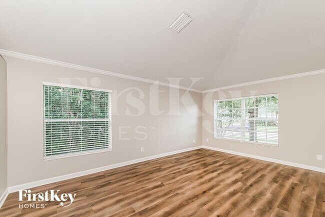 Photo - 5825 100th Ave E