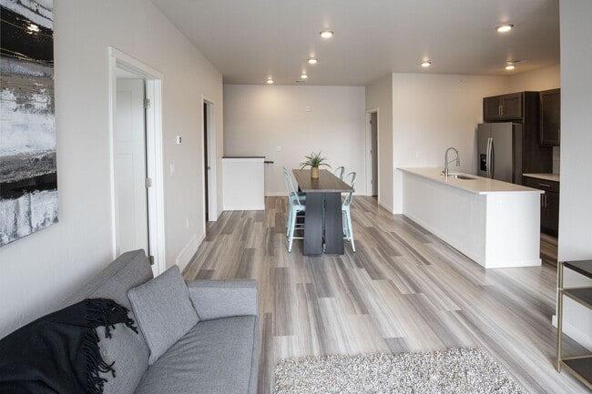 Photo - Howard Lofts