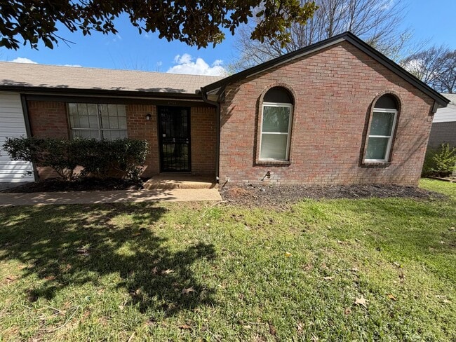 Photo - 8254 Pinebrook Dr