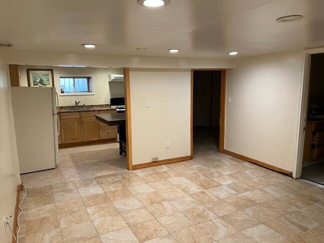 Photo - 280 Rich Ave Unidad 1B