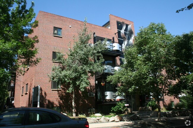 Photo - Silverbrook Apartments