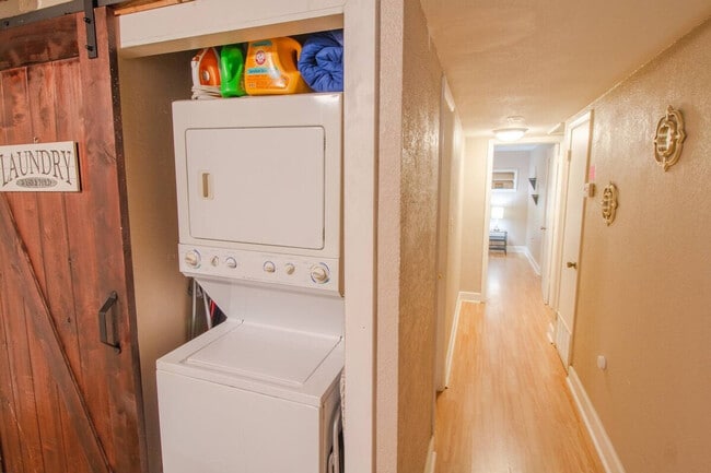 Photo - 1327 Berwyn Rd Unidad ID1436606P