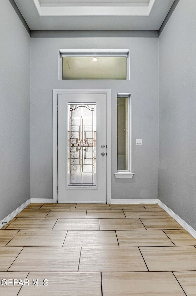 Photo - 4704 Marisabel Azcarate St