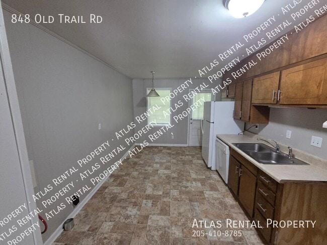 Photo - 848 Old Trail Rd
