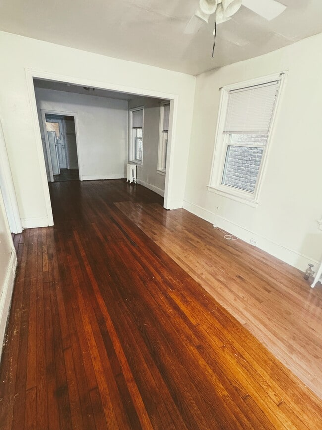 Living Room - 1424 Grove Ave Unit 1424 Grove Ave.