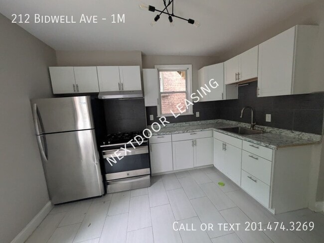 Building Photo - 212 Bidwell Ave Unit 1M