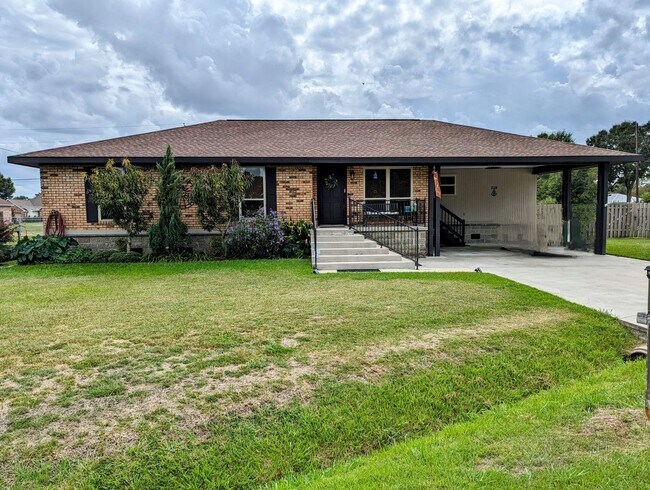 Photo - Updated 3/2 in Scott with Country Views!