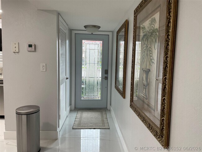9420 S Hollybrook Lake Dr Unit 102