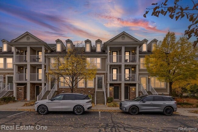 Photo - 1084 Faulkner Unit #: D