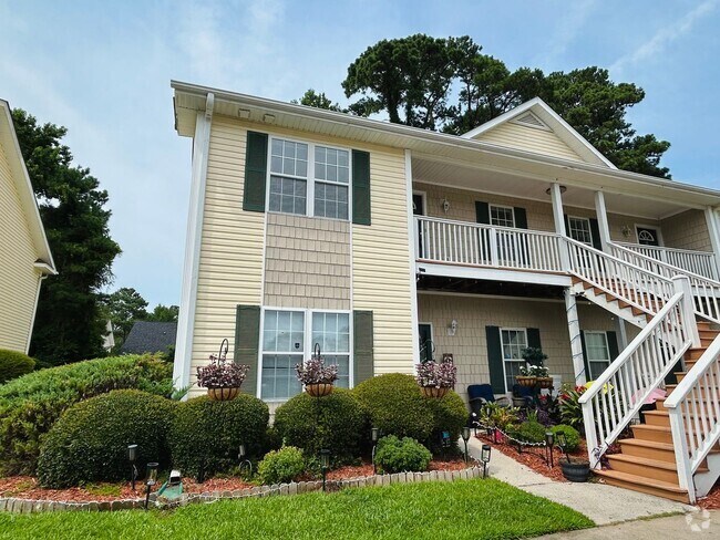 Building Photo - 2BR Condo in Holton Place – Pool, Porch, a... Unit I-201