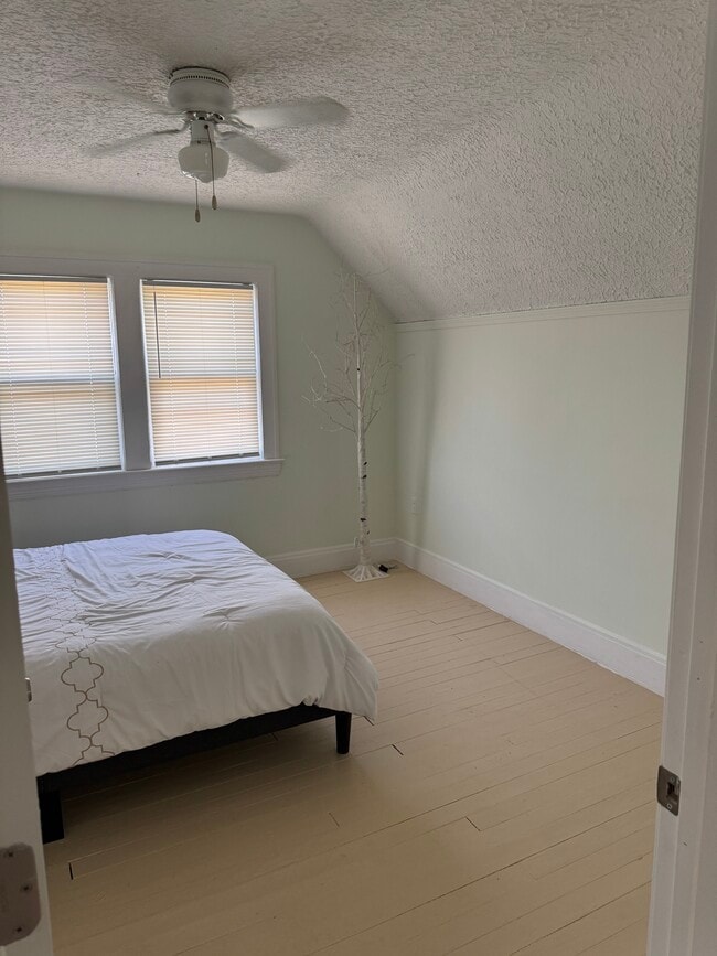 Photo - 1534 Eddington Rd