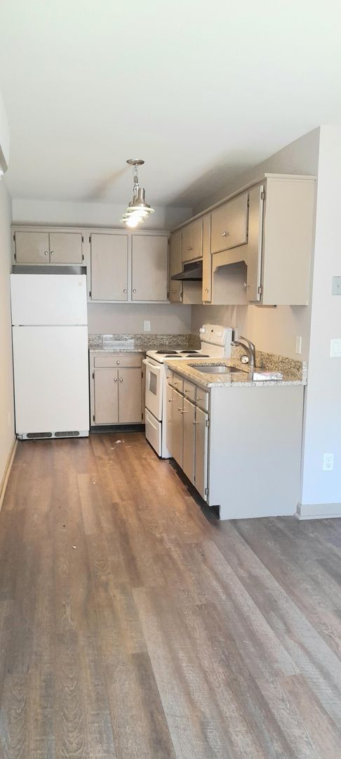 Photo - COMING SOON - 2 Bedroom house located in ...