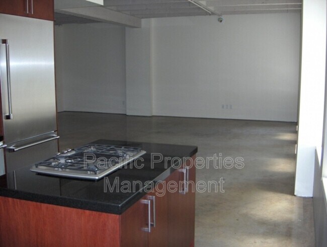 Photo - 411 W 5th St Unit 970