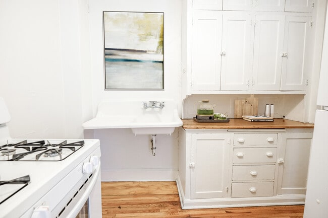 Photo - Setona Apartments