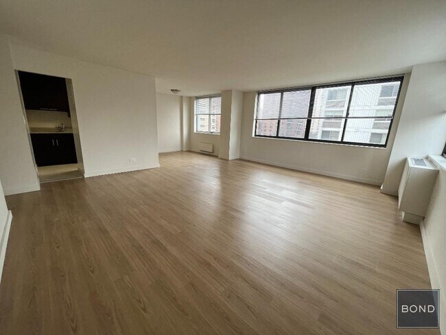 Building Photo - 730 Columbus Ave Unit 07I Rental