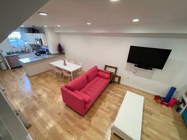 Photo - Stylishly Renovated 3 bedroom, 2.5 bath wi...