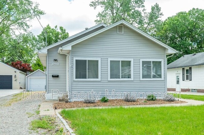 Building Photo - 2409 45th St