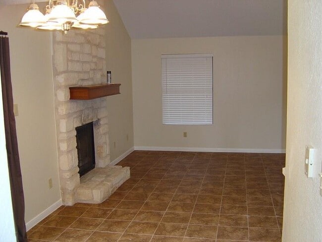 Photo - 1701 Horseshoe Cir