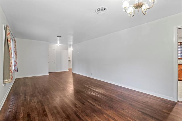 Photo - 810 Linwood Dr