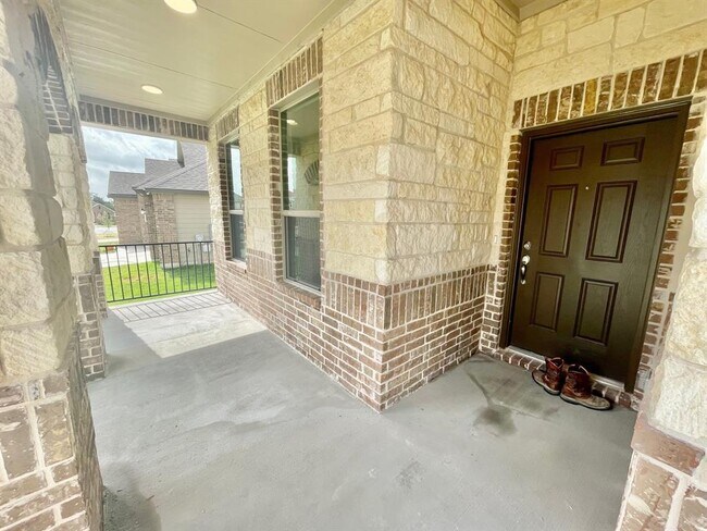 Photo - 163 McGinnis Trl