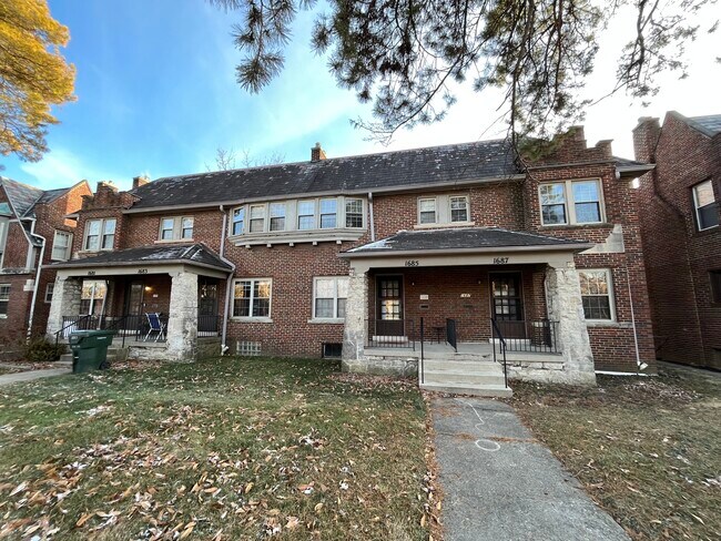 Photo - 1687 King Ave