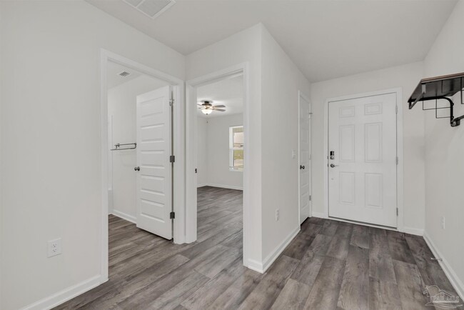 Photo - 5557 Galahad Trl